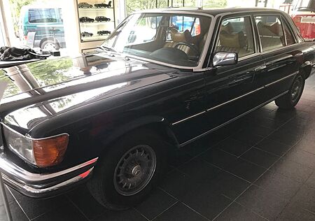 Mercedes-Benz 450 SEL (W116)