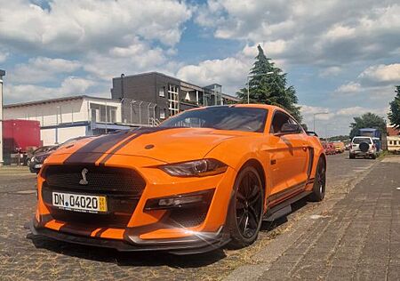 Ford Mustang 5.0 Schelby Optik