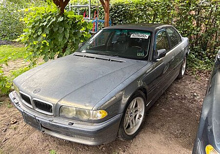 BMW 740i Auto M Paket