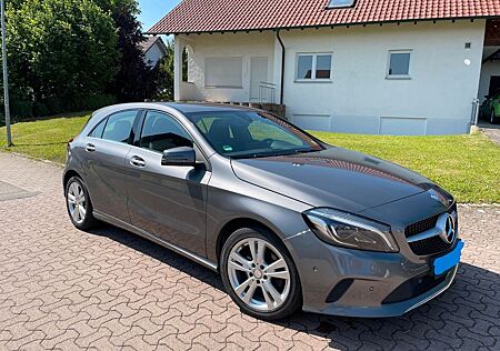 Mercedes-Benz A 180 -