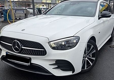 Mercedes-Benz E 300 de AMG Line 360 Hybrid