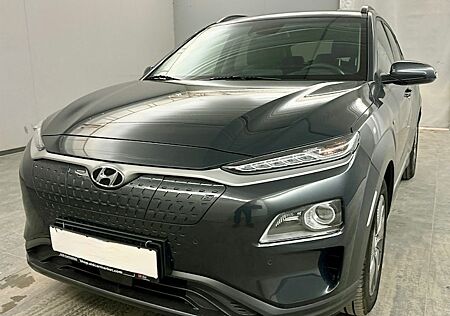 Hyundai Kona Premium*Head Up*Leder*Navi*LED*Wärmepumpe*