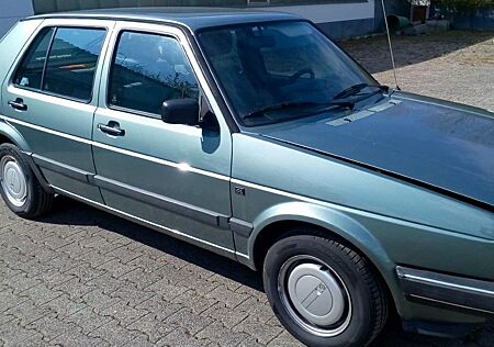 VW Golf Volkswagen CL/Autom./07-89/90PS/H-Gutach/ 98TKM/TOP