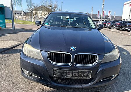 BMW 318i TÜV 08.27