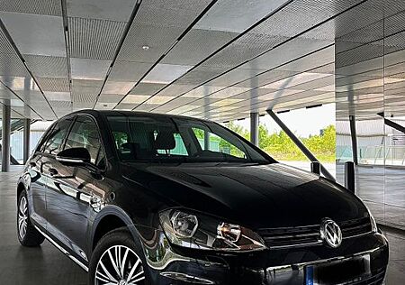 VW Golf Volkswagen 1.2 TSI BMT ALLSTAR ALLSTAR