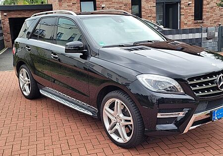 Mercedes-Benz ML 400 4MATIC -