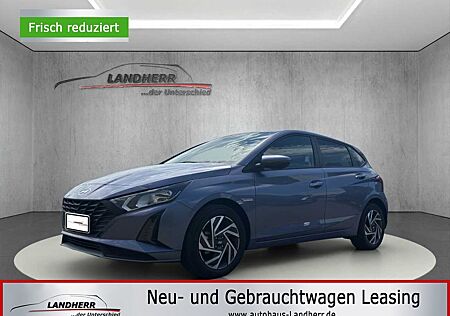 Hyundai i20 1.2 Family/ Rückfahrkamera/Navigation