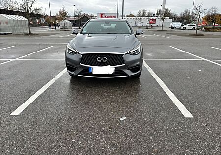 Infiniti Q30 1.5d City Black Edition City Black Edition