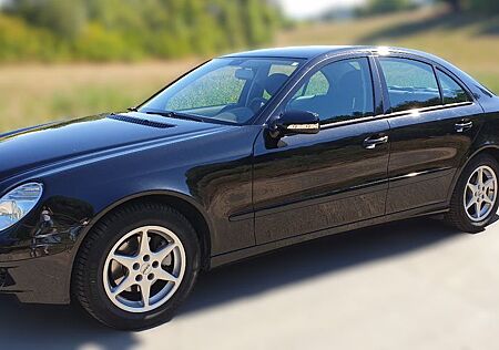 Mercedes-Benz E 200 KOMPRESSOR CLASSIC Classic