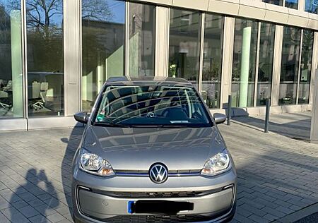 VW Up Volkswagen ! e-! Style Plus