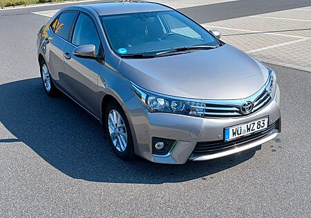 Toyota Corolla 1,6-l-Valvematic Multidrive S Execut...