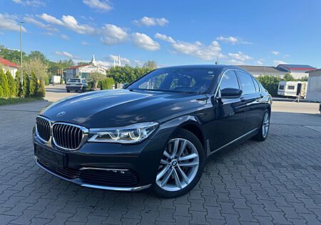 BMW 750 Baureihe 7 Lim L d xDrive LUXUS-PAKET