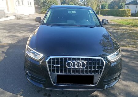 Audi Q3 2.0 TDI 103kW Quattro Xenon Navi Sitzheizung