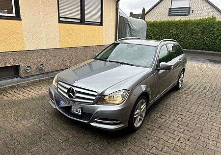 Mercedes-Benz C 200 T BlueEFFICIENCY -