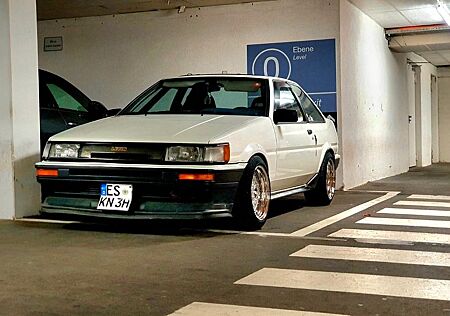 Toyota Corolla GT AE86 Kouki Top H Kenn BBS