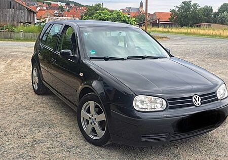 VW Golf Volkswagen 1.6 Champ TüV neu ZR neuwertig