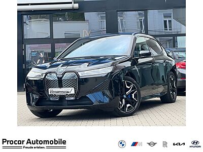 BMW iX xDrive40 M Sport Laser DA Prof PA Prof HuD HK