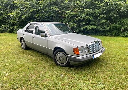 Mercedes-Benz W 125 200D