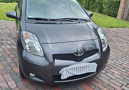 Toyota Yaris 1,33-l-Dual-VVT-i Life Life