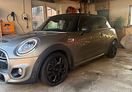Mini Cooper S , gepflegt & in sehr gutem Zustand