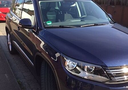 VW Tiguan Volkswagen 1.4 TSI 90 BlueMot Tec CUP Sport & St...