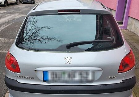 Peugeot 206 1.1 TÜV NEU bis 06.2026, Klimaanlage, el. Fe