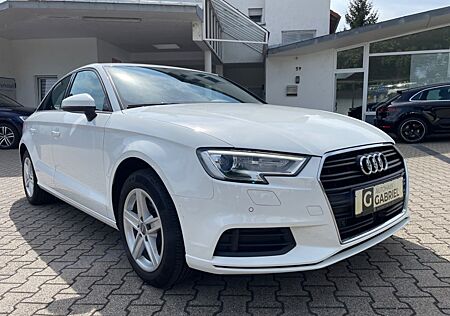 Audi A3 Lim 35 TDI S-Tronic Navi APS Klimaaut. Xenon