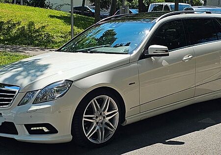 Mercedes-Benz E 350 CDI T BlueEFFICIENCY AVANTGARDE PANO