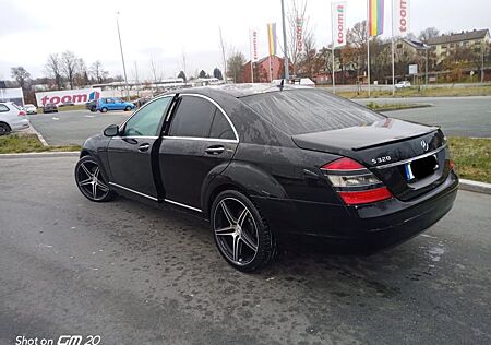 Mercedes-Benz S 320 CDI -