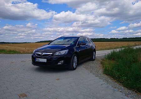 Opel Astra Sports Tourer 1.6 Turbo Sport