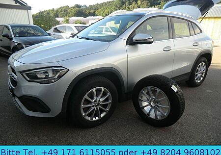 Mercedes-Benz GLA 200 d Panorama/Navi/Sommer- und Winterräder