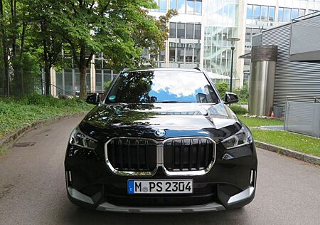 BMW X1 sDrive18d Steptronic Adaptive LED Scheinwerf