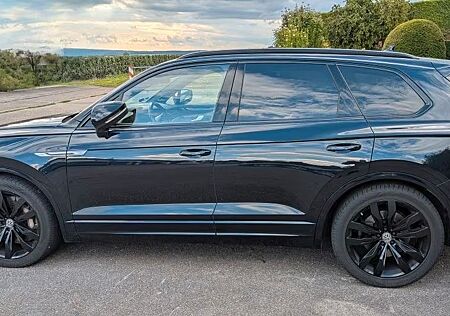 VW Touareg Volkswagen 4.0 V8 TDI 310kW 4MOT Tiptr. R-Line ...