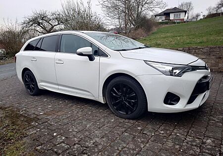 Toyota Avensis 1,8-l-Valvem., Team D, AHK
