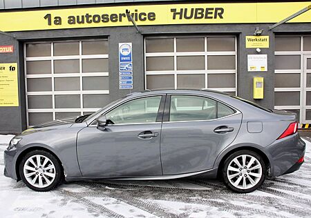 Lexus IS 250 2.5 V6 Executive Line 1. Hand neuer TÜV