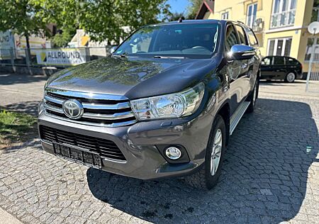 Toyota Hilux Double Cab Comfort 4x4 Navi AHK Hardtop AC