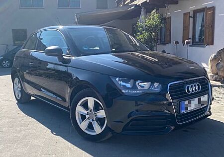 Audi A1 Bremsen Neu! Tüv Neu!
