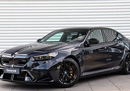 BMW M5 gebraucht kaufen BMW M5 Lim. Keramik, M Dri. Pack, B&W, Pano, AHK