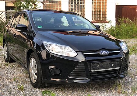 Ford Focus Turnier Trend *Tüv/Service Neu *Klima *SZH