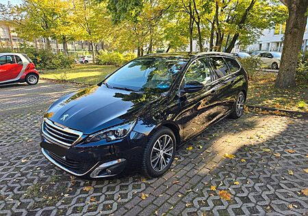 Peugeot 308 SW Allure LED PANORAMA MASSAGE KAMERA HU 26