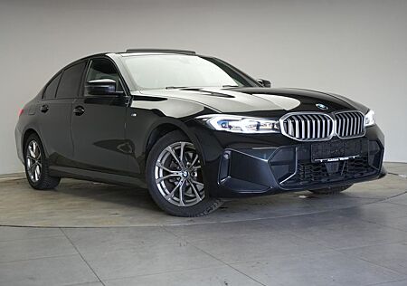 BMW 320 i M Sport Navi/ACC/Kamera/Wide/HUD/Side