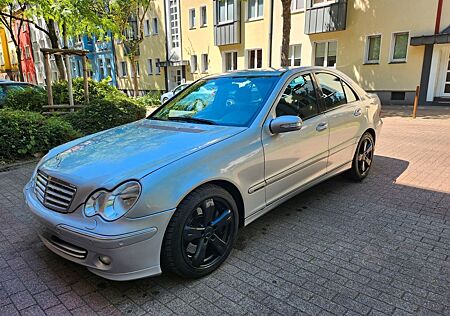 Mercedes-Benz C 320 4MATIC AVANTGARDE Avantgarde