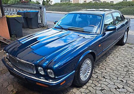 Jaguar XJ6 Executive Executive