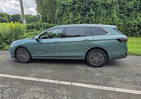 VW Passat Variant Volkswagen 2.0 TDI SCR 147kW DSG Eleganc...