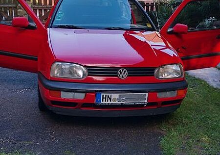 VW Golf Volkswagen 1.8 Standard