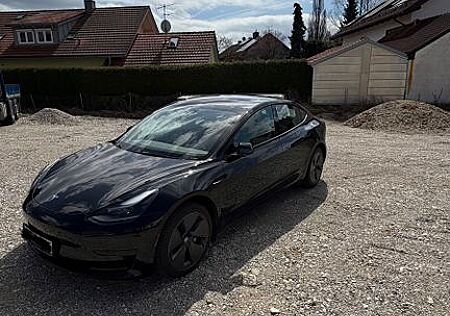 Tesla Model 3 Hinterradantrieb RWD 60kWh AMD PDC