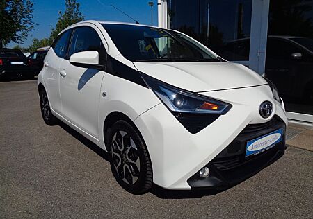 Toyota Aygo (X) Aygo -play Team D