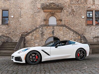 Corvette C7 Stingray Z51 BOSE CARPLAY TEMPOMAT KAM