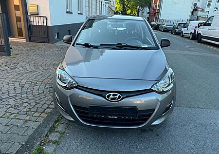 Hyundai i20 1.2 FIFA World Cup EDITION