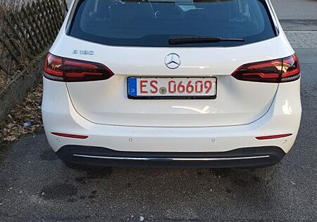Mercedes-Benz B 180 DCT - Style